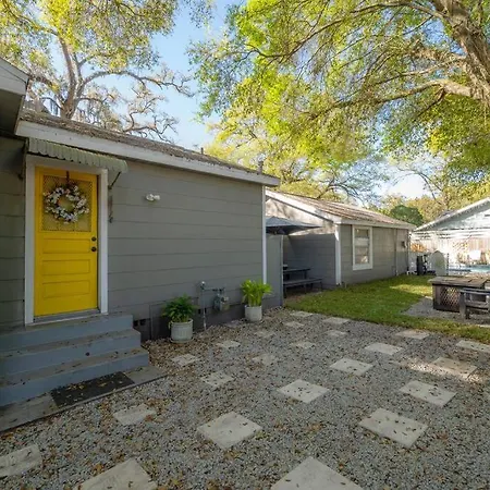 Pool House W/Lg Yard In The Heart Of Tampa Villa